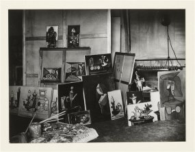 Brassaï Série de natures mortes dans l'atelier des Grands-Augustins, Paris, 3 mai 1944 Musée national Picasso-Paris Achat Gilberte Brassaï, 1996